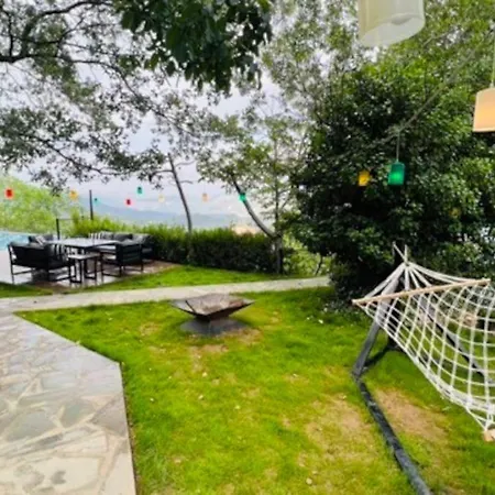 Mersin Oezel Havuzlu Jakuzili Sinap